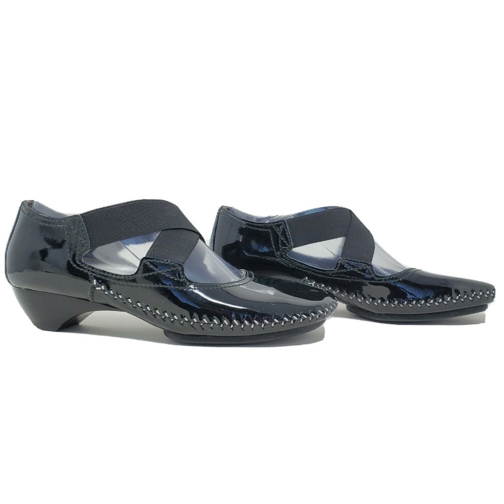 Donald J Pliner Pamela Leather Mary Jane Shoes